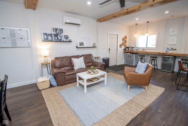 10515 Collingswood Road, Fishers, IN 46037