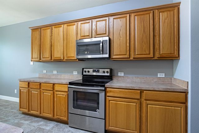 917 Warbler, Aubrey, TX 76227