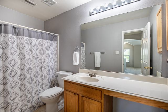 917 Warbler, Aubrey, TX 76227