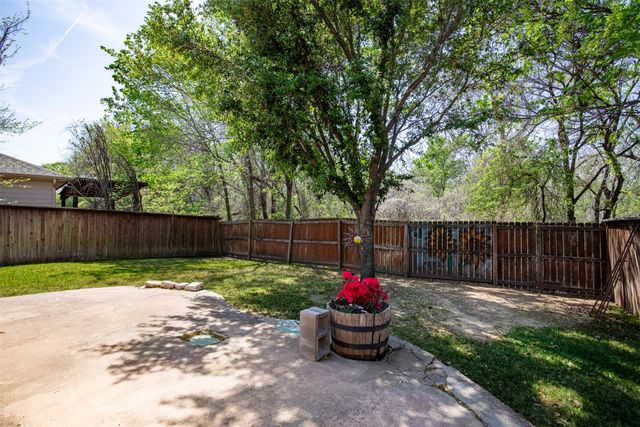 917 Warbler, Aubrey, TX 76227
