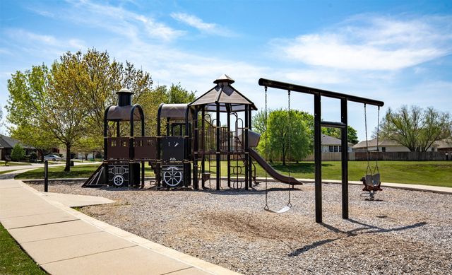 917 Warbler, Aubrey, TX 76227