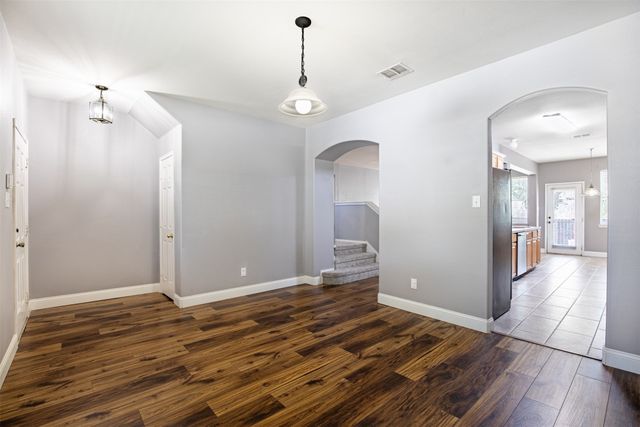 917 Warbler, Aubrey, TX 76227