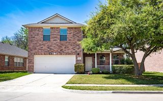 917 Warbler, Aubrey, TX 76227