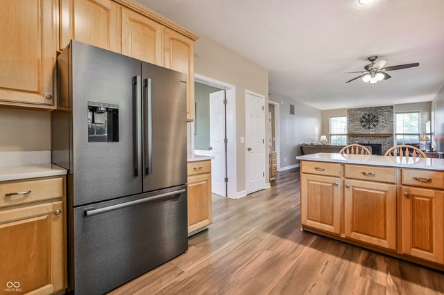 5305 Breakers Way, Carmel, IN 46033