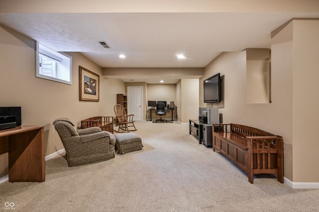 5305 Breakers Way, Carmel, IN 46033
