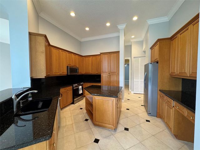 11165 Whitehawk Street, Plantation, FL 33324
