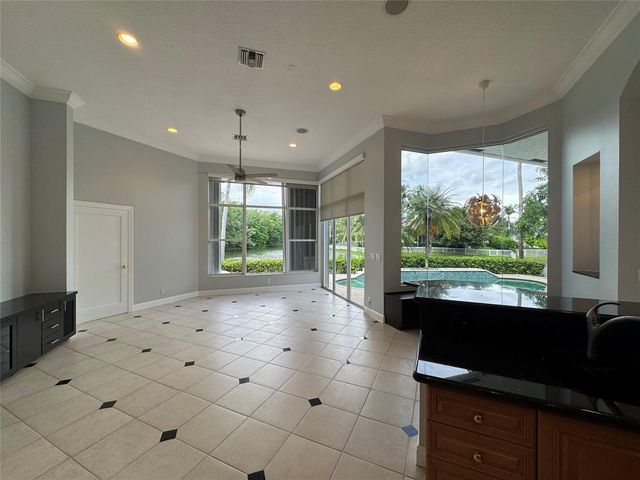 11165 Whitehawk Street, Plantation, FL 33324