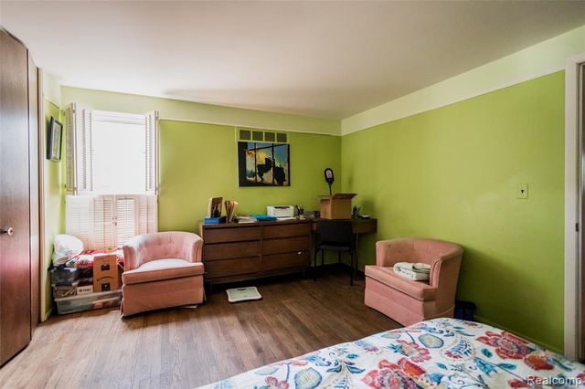 1911 Hyde Park, Detroit, MI 48207