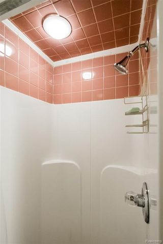 1911 Hyde Park, Detroit, MI 48207