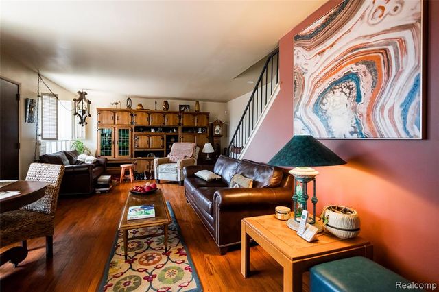 1911 Hyde Park, Detroit, MI 48207