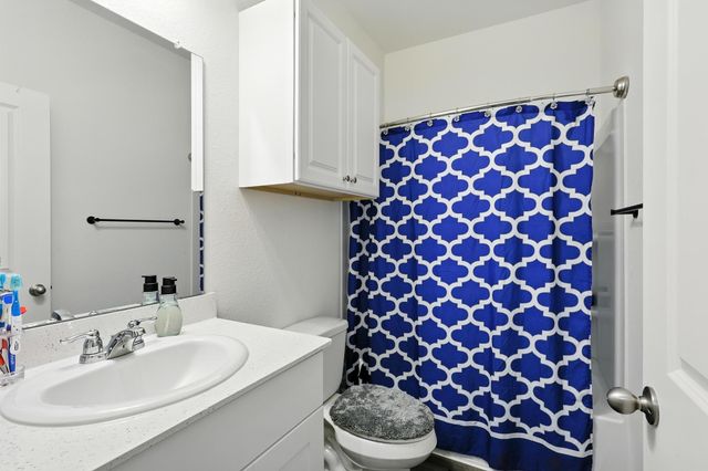 5830 Capri Forest Drive, Katy, TX 77493