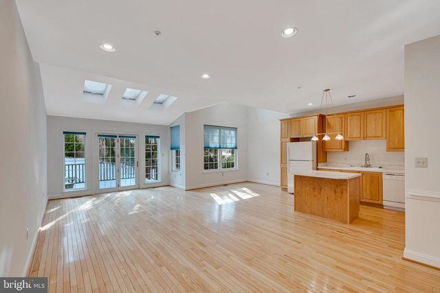 1129 BRIANS WAY, Wayne, PA 19087