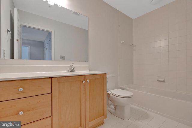 1129 BRIANS WAY, Wayne, PA 19087