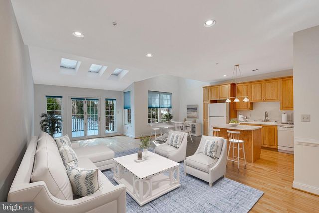 1129 BRIANS WAY, Wayne, PA 19087