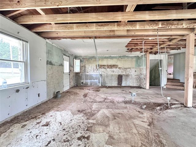 19208 Gordon Cooper Drive, Shawnee, OK 74801