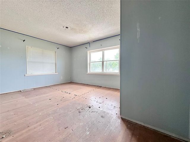 19208 Gordon Cooper Drive, Shawnee, OK 74801