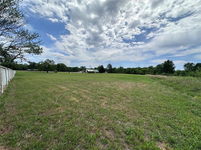 19208 Gordon Cooper Drive, Shawnee, OK 74801