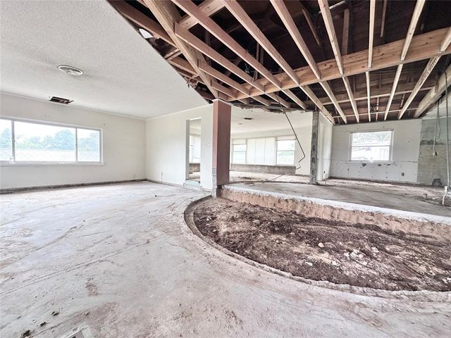 19208 Gordon Cooper Drive, Shawnee, OK 74801