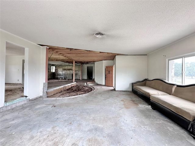 19208 Gordon Cooper Drive, Shawnee, OK 74801