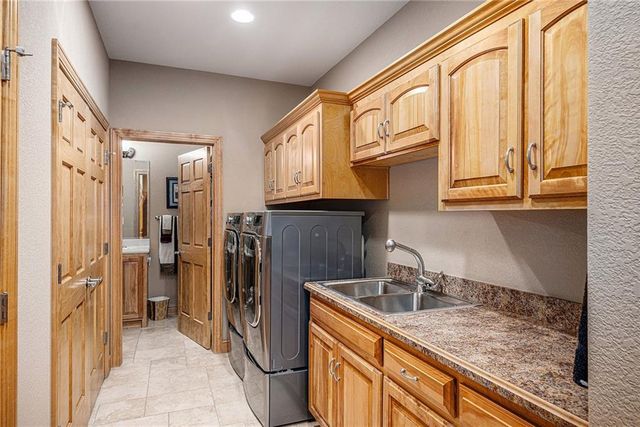 19845 S Ridgely Road, Edgerton, MO 64444