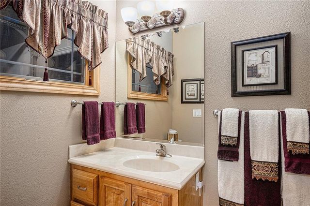 19845 S Ridgely Road, Edgerton, MO 64444