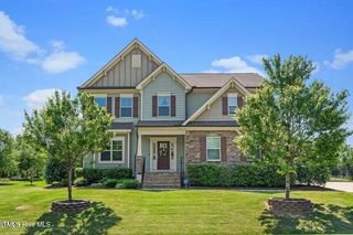 135 W Wellesley Drive, Clayton, NC 27520