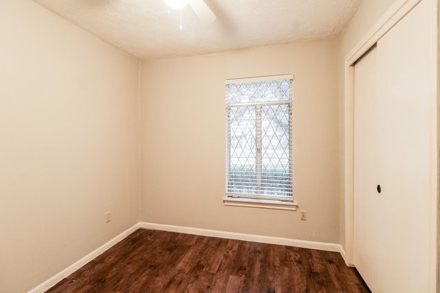 353 Dawn Hill, Friendswood, TX 77546