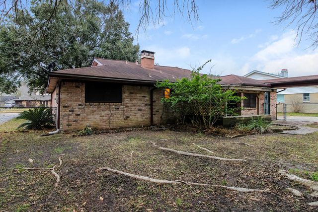 353 Dawn Hill, Friendswood, TX 77546