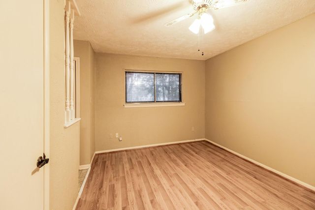 353 Dawn Hill, Friendswood, TX 77546