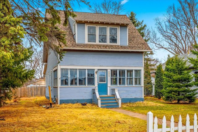 805 W 4th Street, Rush City, MN 55069