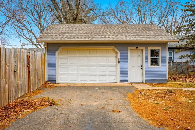 805 W 4th Street, Rush City, MN 55069