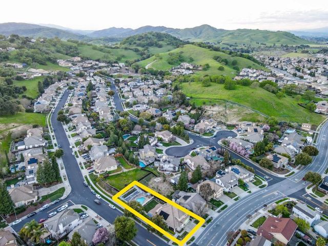 9123 Rancho Hills Drive, Gilroy, CA 95020