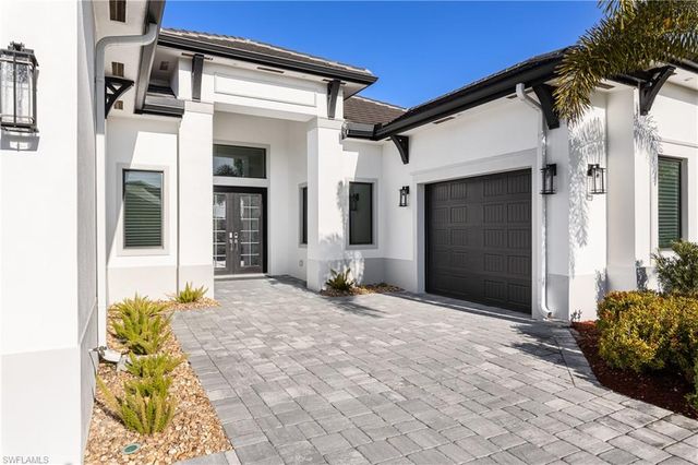 3337 Chestnut Grove DR, Alva, FL 33920