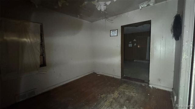18440 Hickory Street, Detroit, MI 48205
