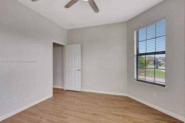 727 SE Boboli Way, Port St. Lucie, FL 34984