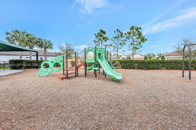 727 SE Boboli Way, Port St. Lucie, FL 34984