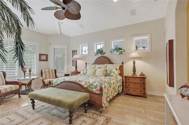 1510 Chesapeake AVE, Naples, FL 34102