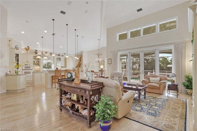 1510 Chesapeake AVE, Naples, FL 34102