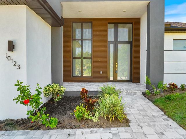 10123 BOYLSTON STREET, Port Charlotte, FL 33981