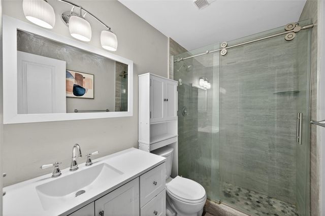 5705 80TH STREET N 105, St Petersburg, FL 33709