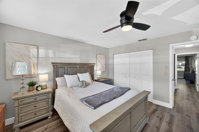 5705 80TH STREET N 105, St Petersburg, FL 33709