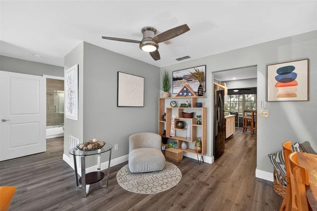 5705 80TH STREET N 105, St Petersburg, FL 33709