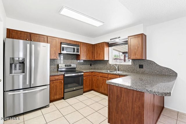 219 E SESAME Circle, Tempe, AZ 85283