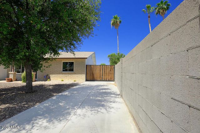 219 E SESAME Circle, Tempe, AZ 85283