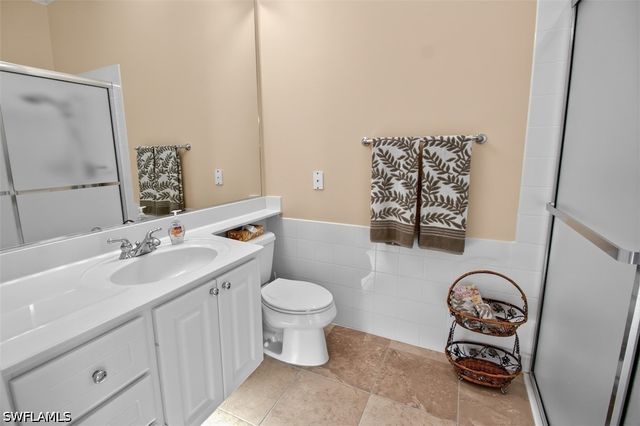 7919 Valentina CT, Naples, FL 34114