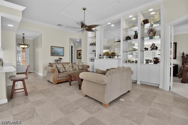 7919 Valentina CT, Naples, FL 34114