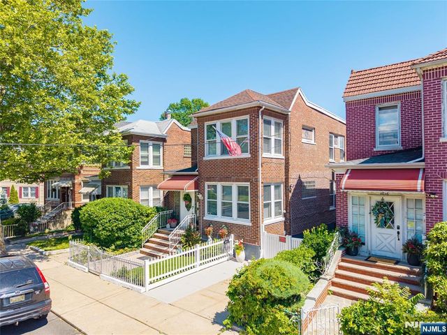 9040 Barr Place, North Bergen, NJ 07047