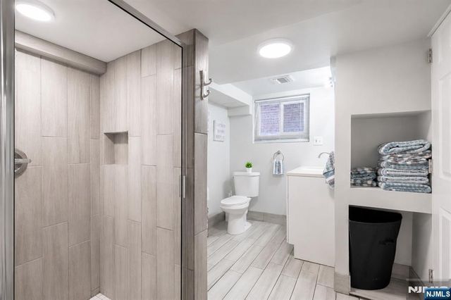 9040 Barr Place, North Bergen, NJ 07047