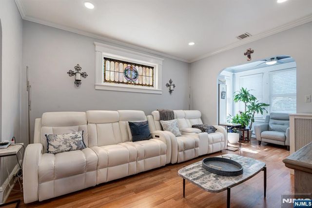 9040 Barr Place, North Bergen, NJ 07047
