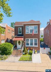 9040 Barr Place, North Bergen, NJ 07047